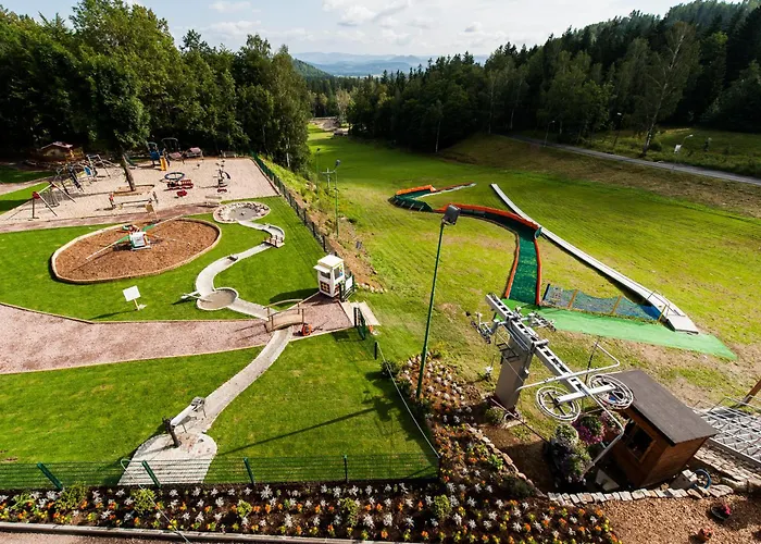 Przystanek Bavaria - Sauny, Parking Oraz Wstep Do Parku Bajek W Cenie!