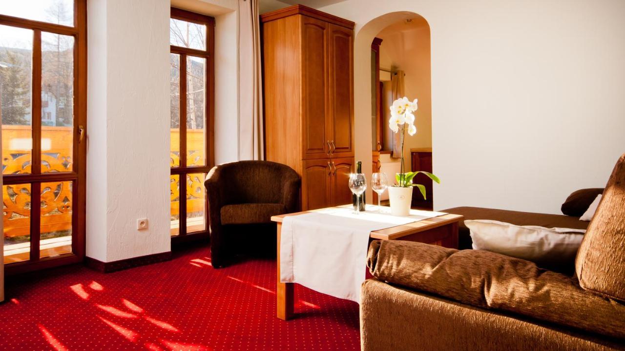 Przystanek Bavaria - Sauny, Parking Oraz Wstep Do Parku Bajek W Cenie! Homestay Karpacz